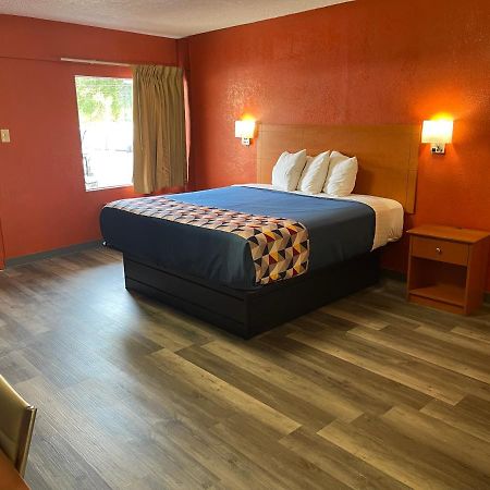 Economy Inn ฮอตสปริงส์ ภายนอก รูปภาพ